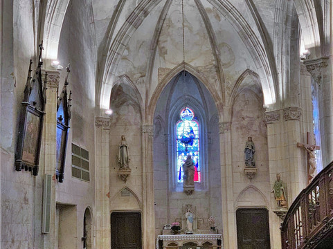 Eglise Saint-Hilaire-Mouilleron-en-Pareds必去景点