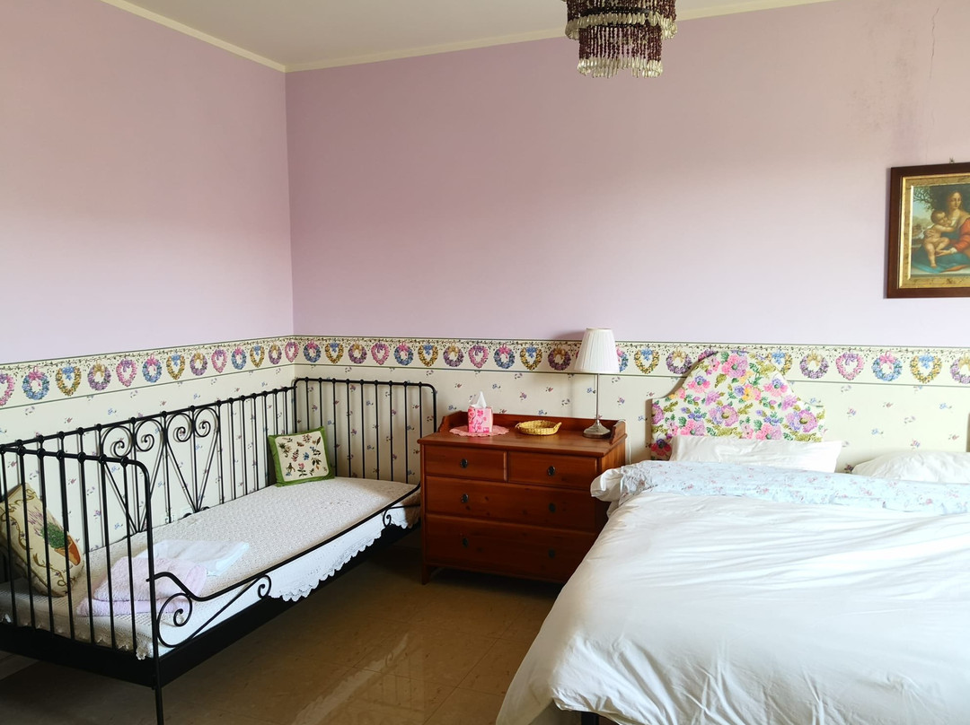 Rose e Merletti主图