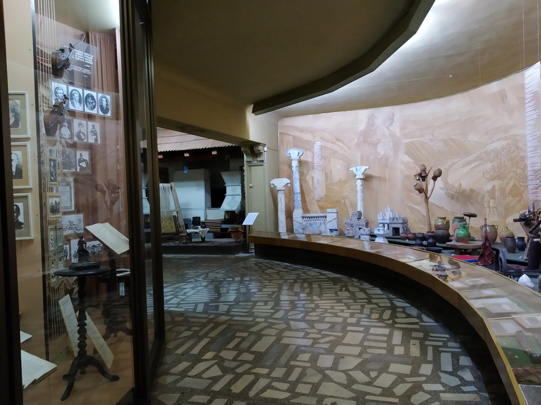 National Museum of Ethnography and Natural History-基希讷乌必去景点