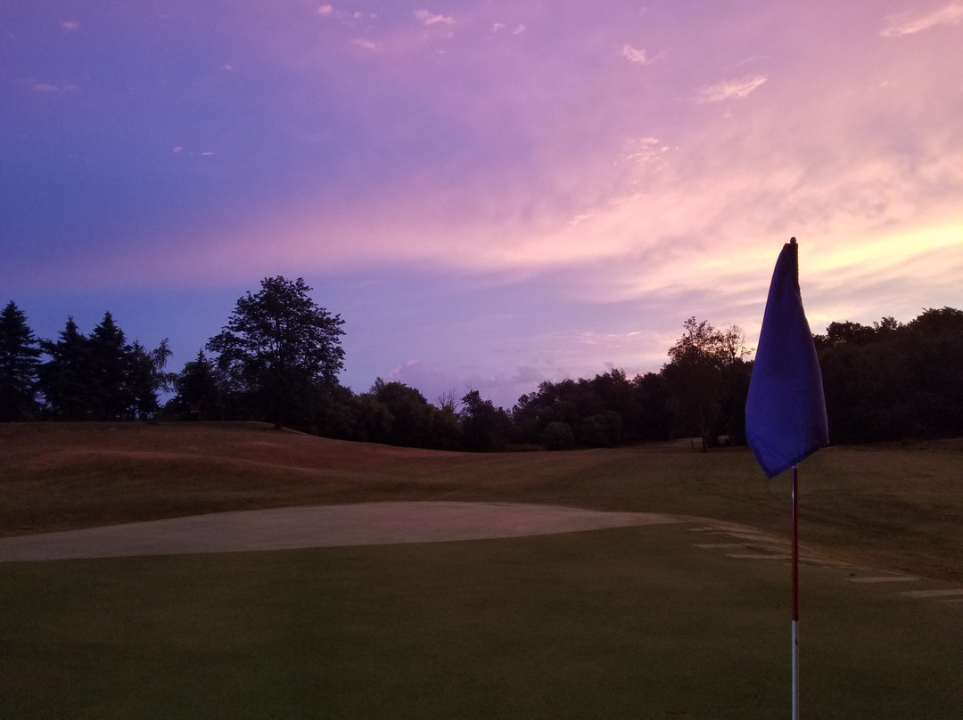 Pine Hills Golf Course景点图片