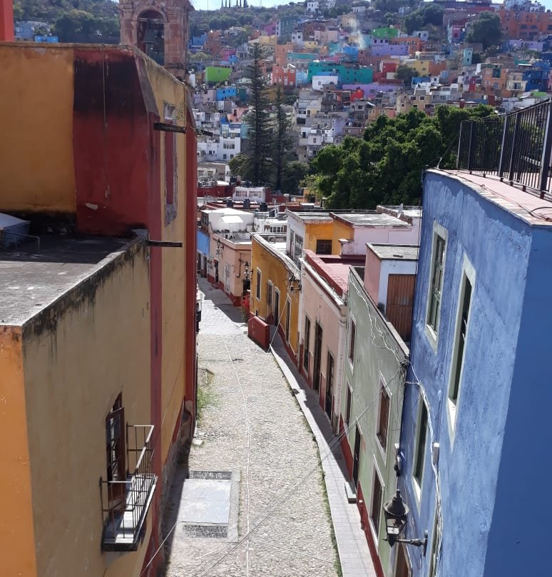 Santa Posada Suites by Lunian主图