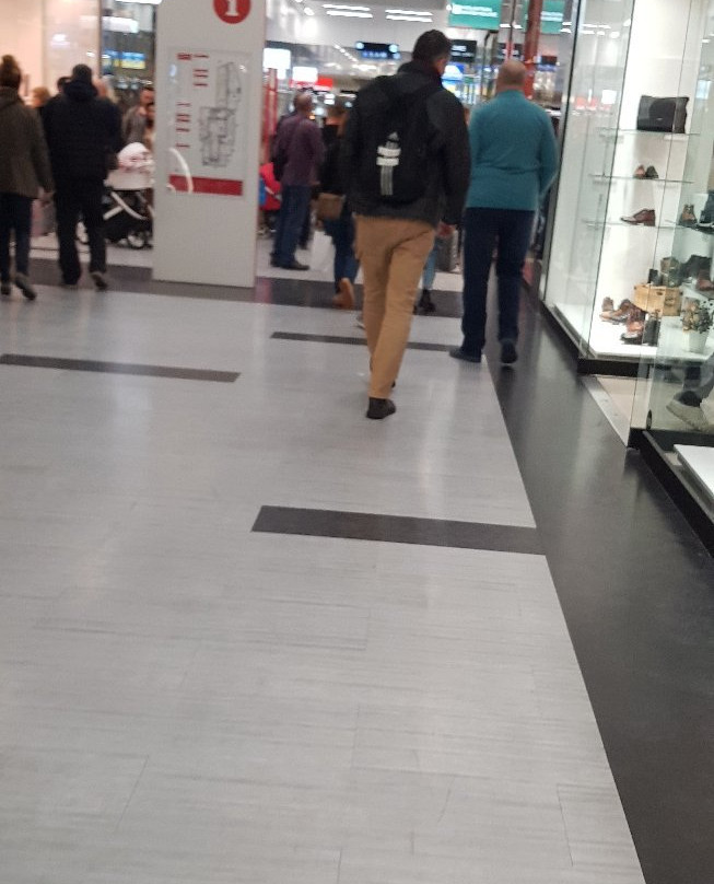 Factory Outlet Ursus景点图片