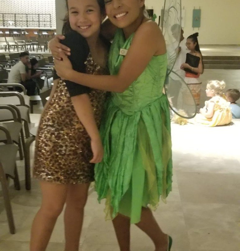 普拉亚穆吉莱斯酒店主图