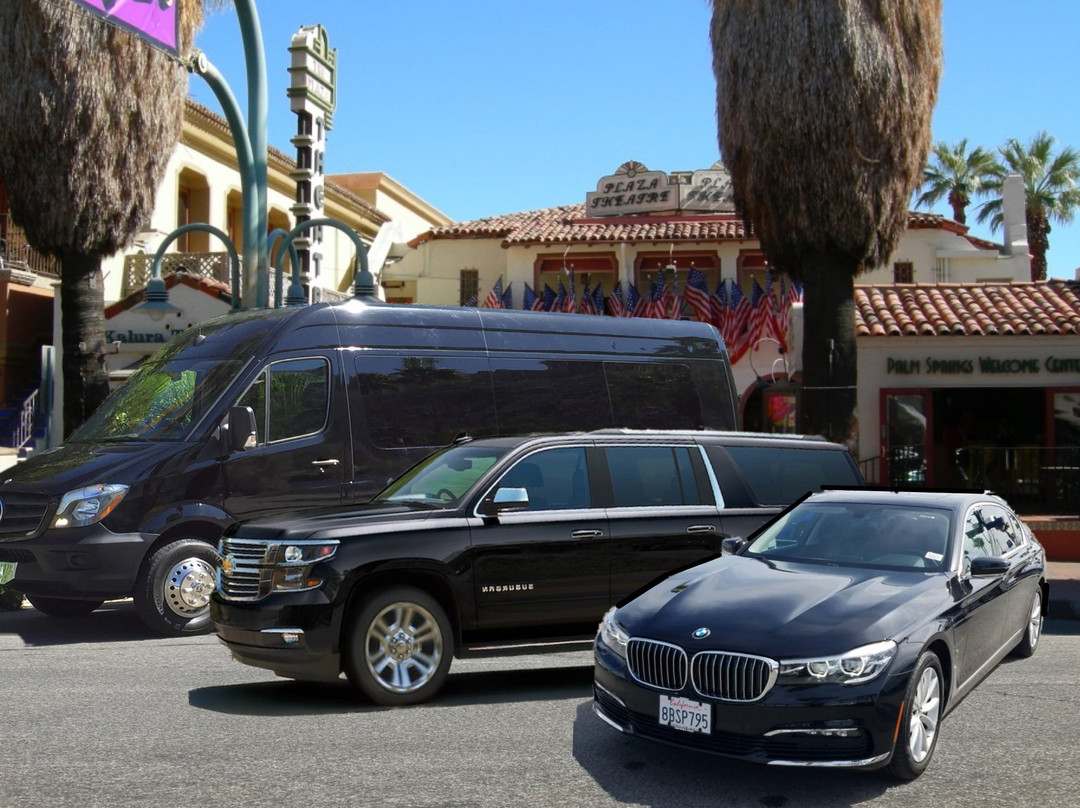 Shuttle Me Five Star Transportation-棕榈泉市必去景点