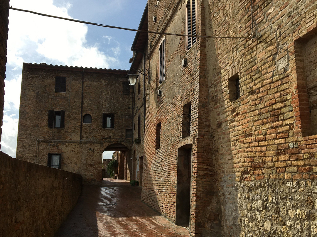 Castello di Fabro-法布罗必去景点