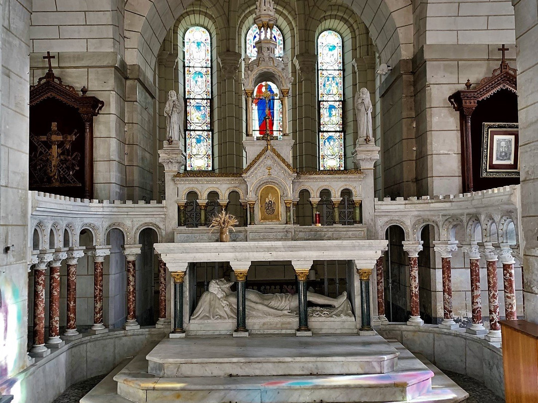 Eglise Sainte Bénigne景点图片