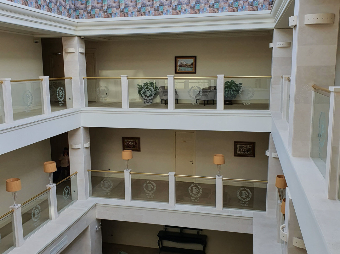 Pontos Plaza Hotel主图