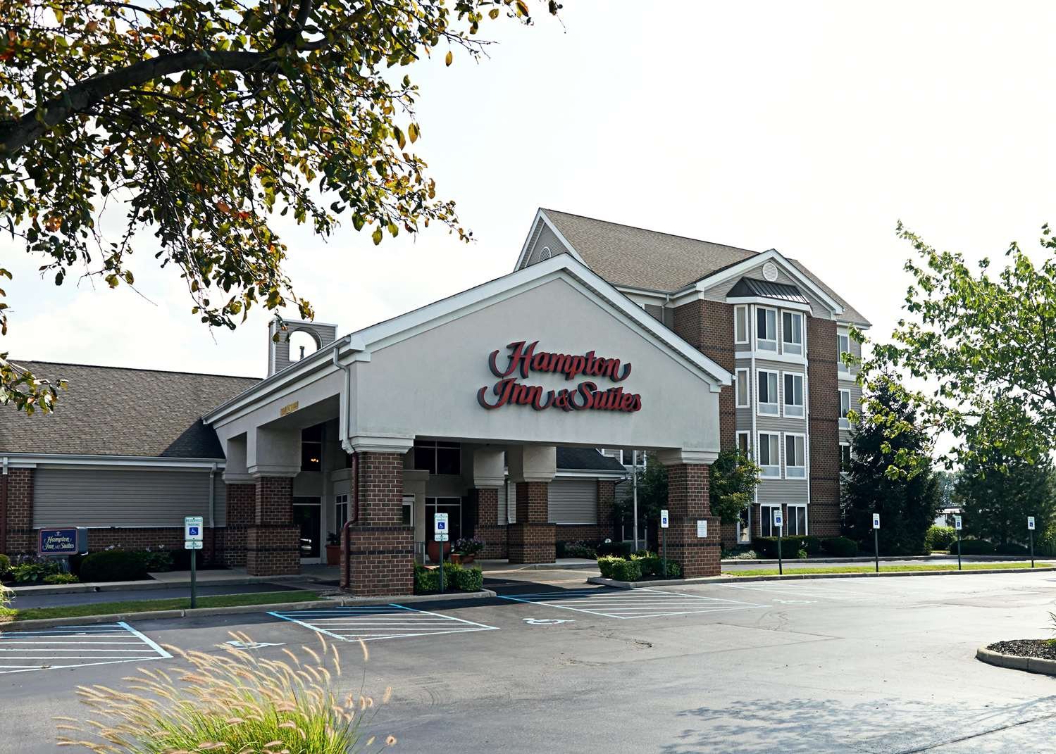 Hampton Inn & Suites Scottsburg-官方