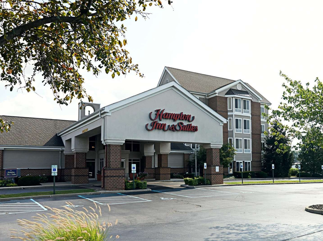Hampton Inn & Suites Scottsburg主图
