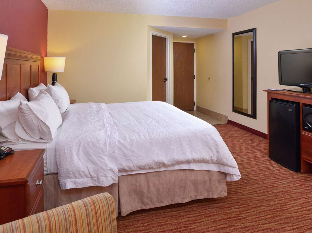 Hampton Inn Columbus-East主图