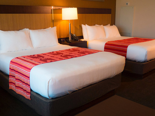 Legends Casino Hotel主图