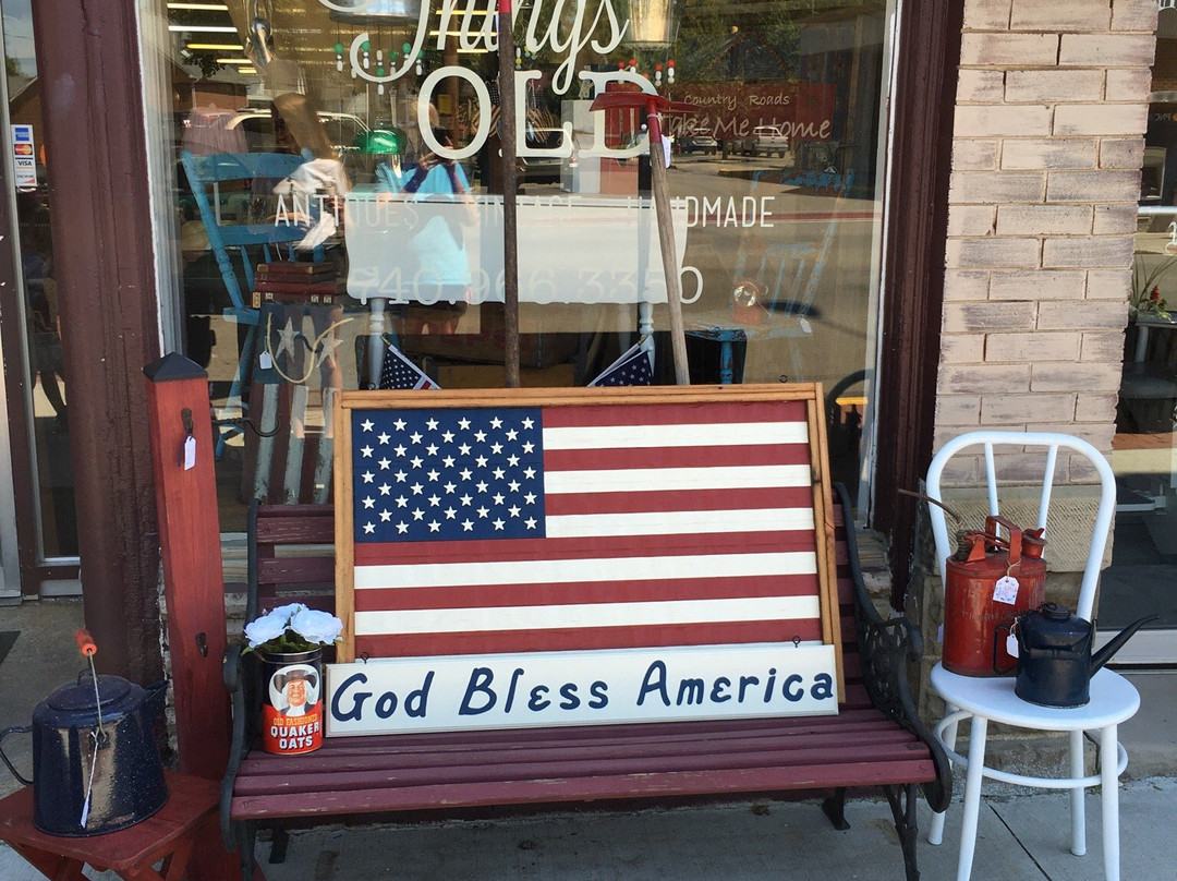 Alexandria旅游景点-All Things Old Boutique