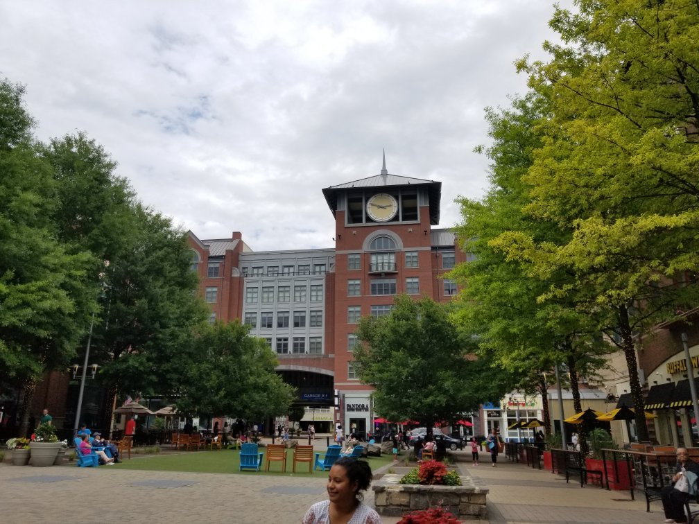 罗克维尔旅游景点-罗克维尔城市广场