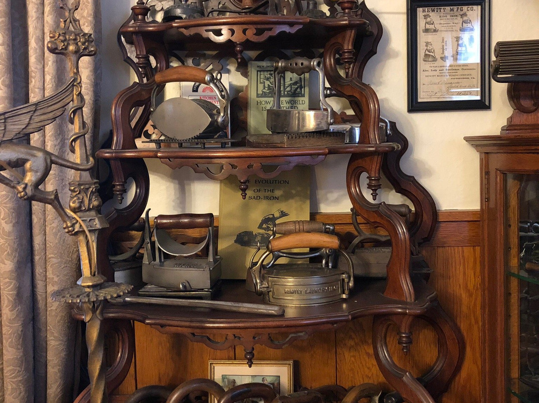 Old Iron Inn Bed and Breakfast主图