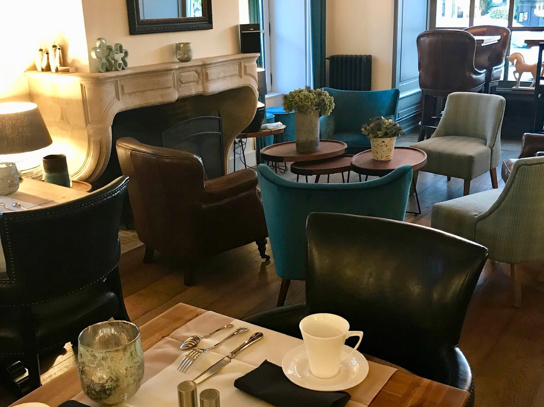 Hotel Le Chantilly主图