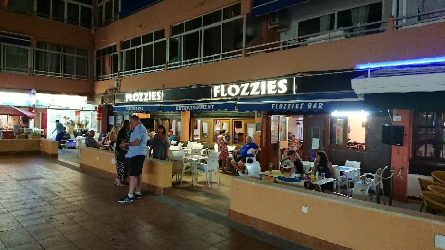 Flozzies Bar-圣庞沙必去景点