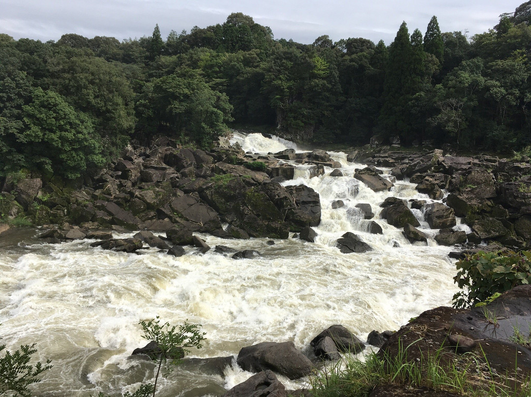 Sogi Falls景点图片