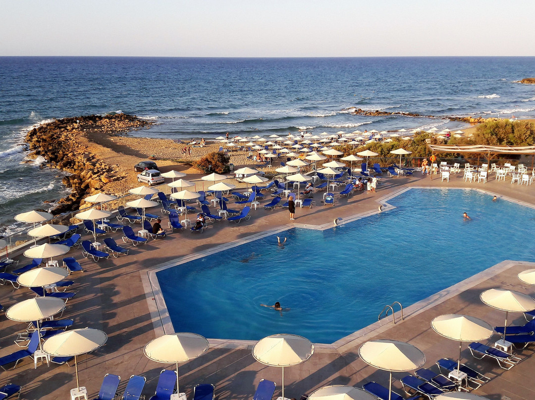 Themis Beach Hotel主图