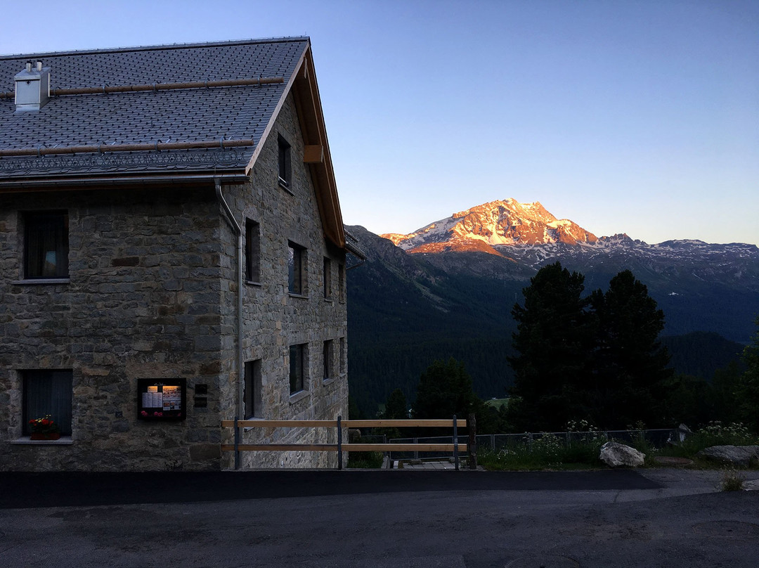 兰多林斯山区酒店主图