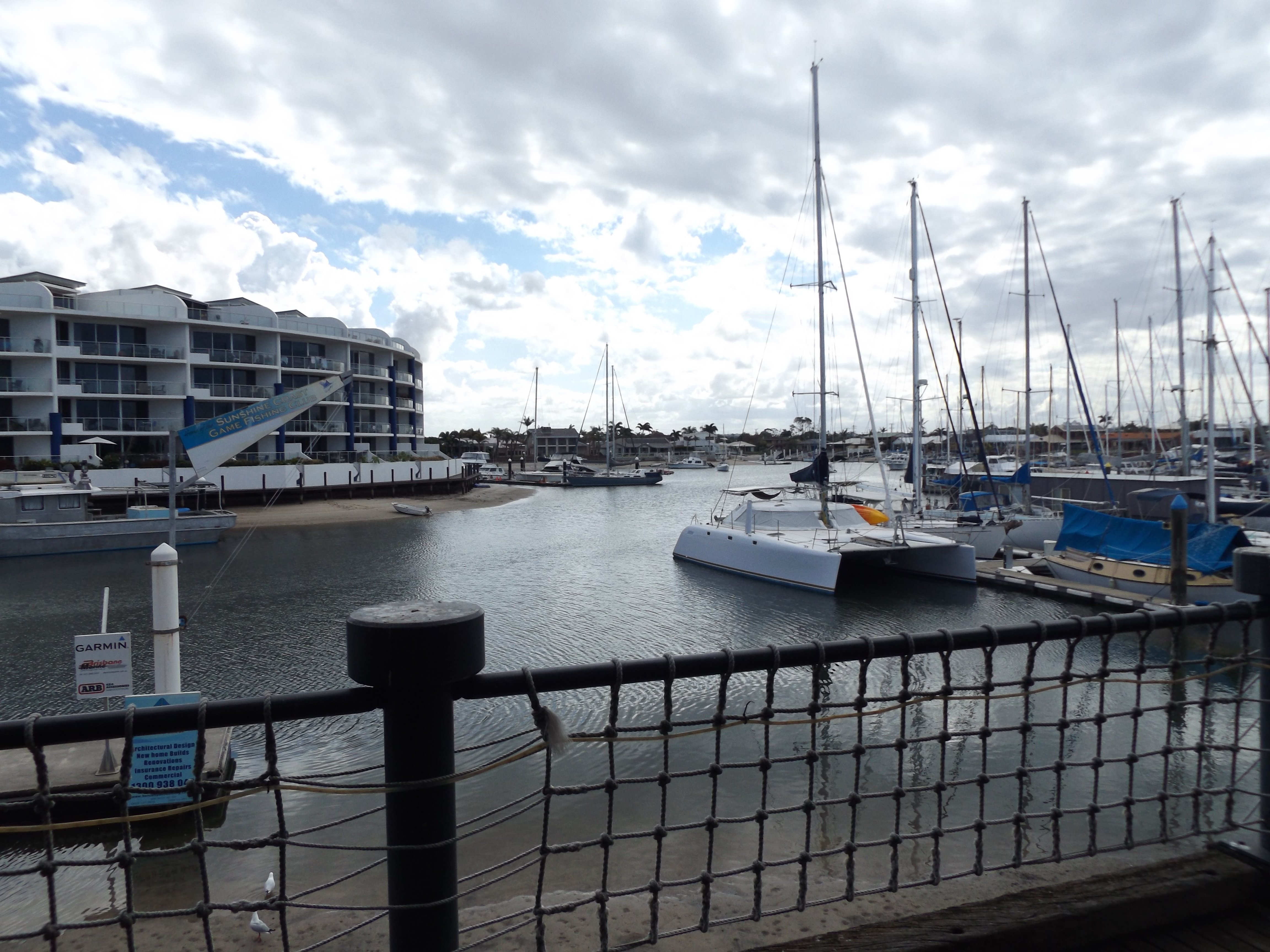 Nightcap at Kawana Waters Hotel-浴室