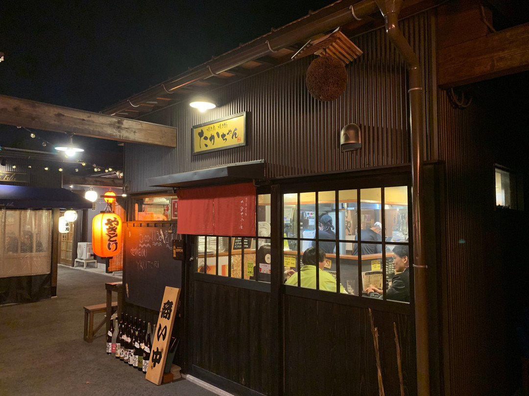 Dekonaru Yokocho-高山市必去景点