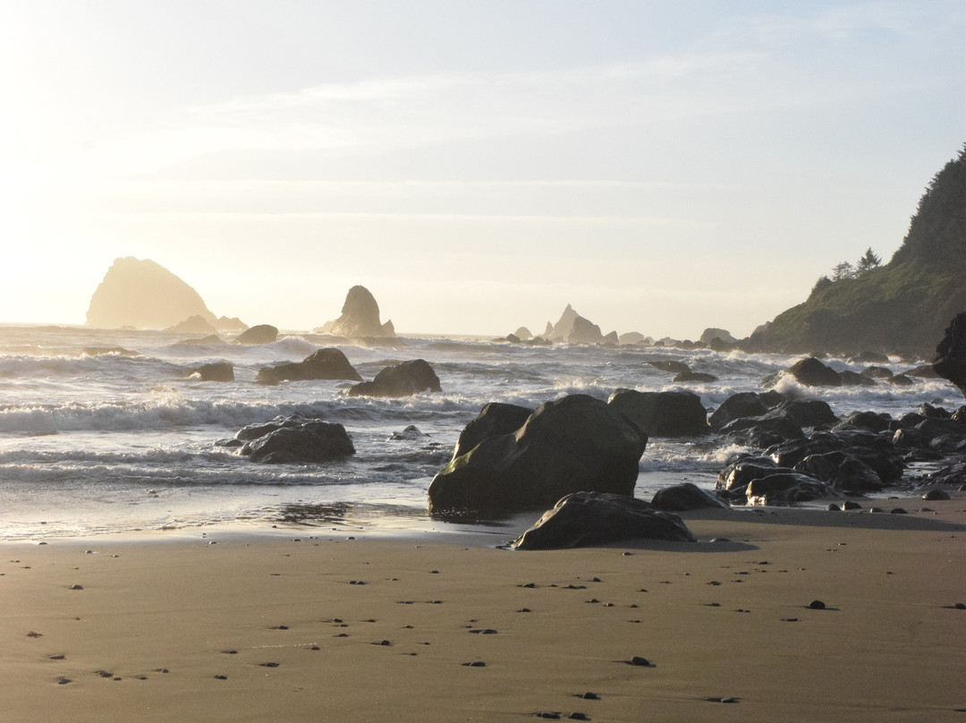 Hidden Beach-克拉马斯必去景点