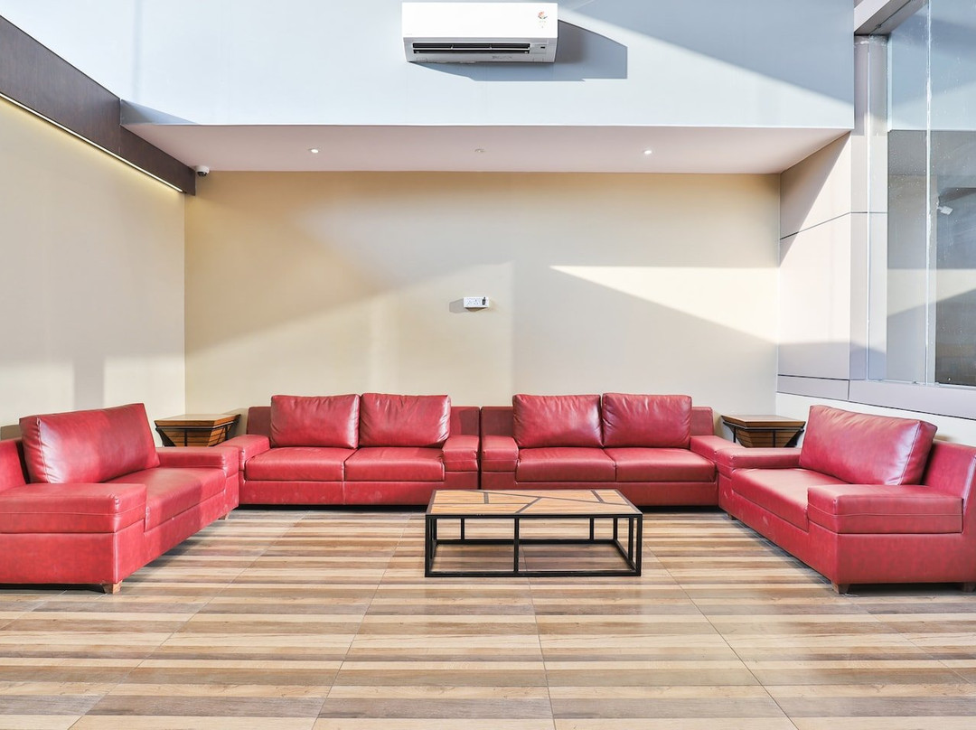 OYO 23338 Genx Surat主图