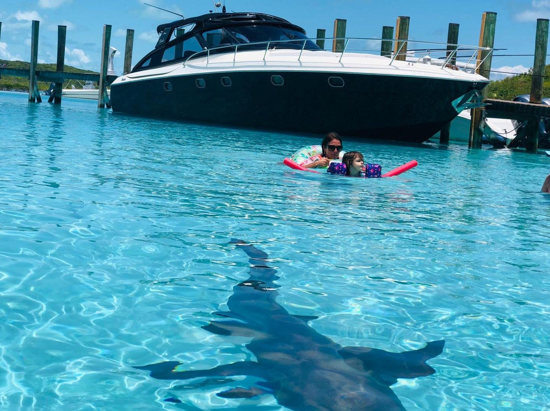 Charter Me Bahamas-拿骚必去景点