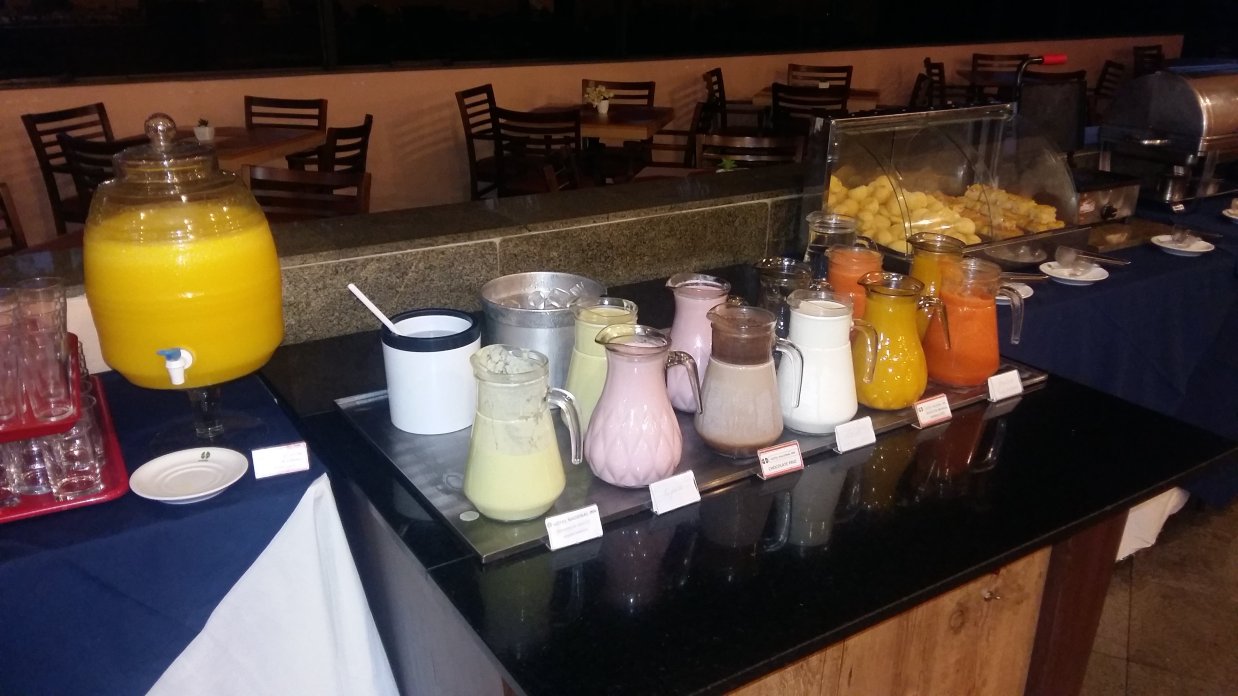 Nacional Inn 坎皮纳斯特雷沃酒店-餐饮
