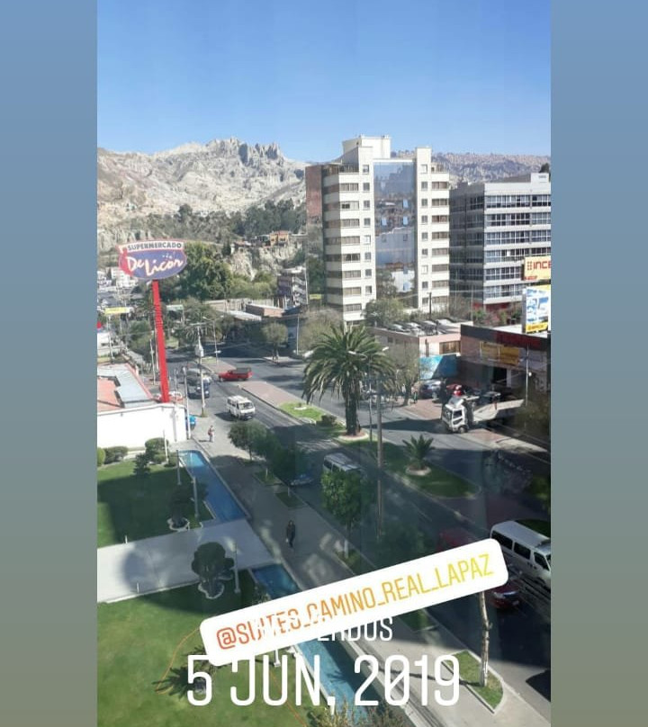 卡米诺瑞尔套房酒店主图