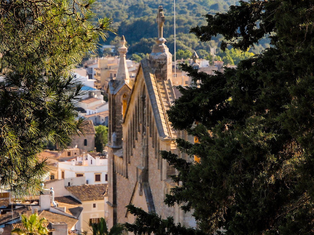Iglesia Parroquial de la Transfiguracion del Senor-Arta必去景点