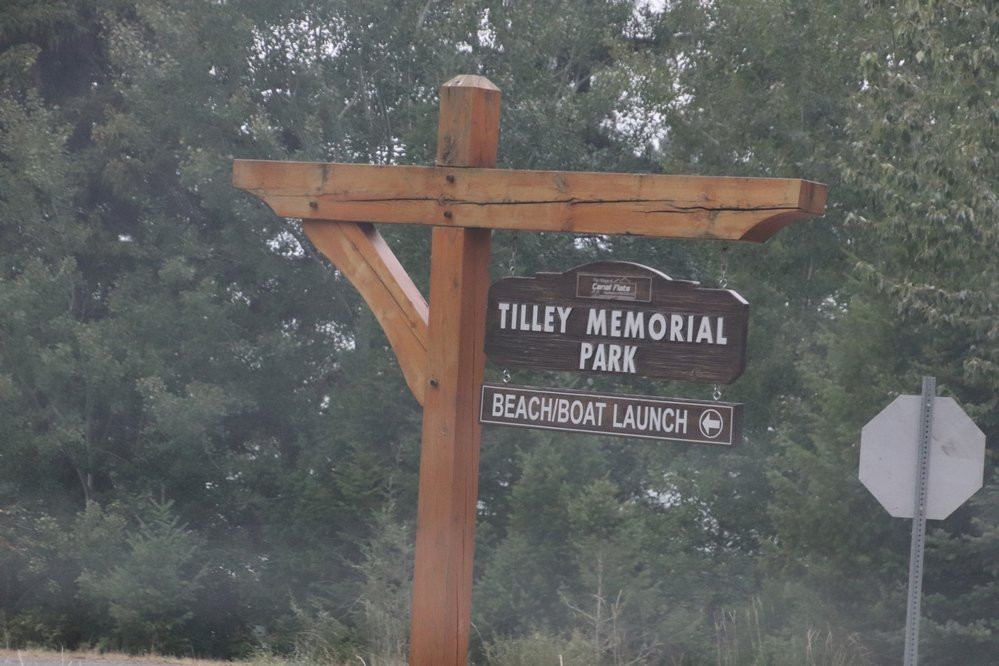 Tilley Memorial Park景点图片