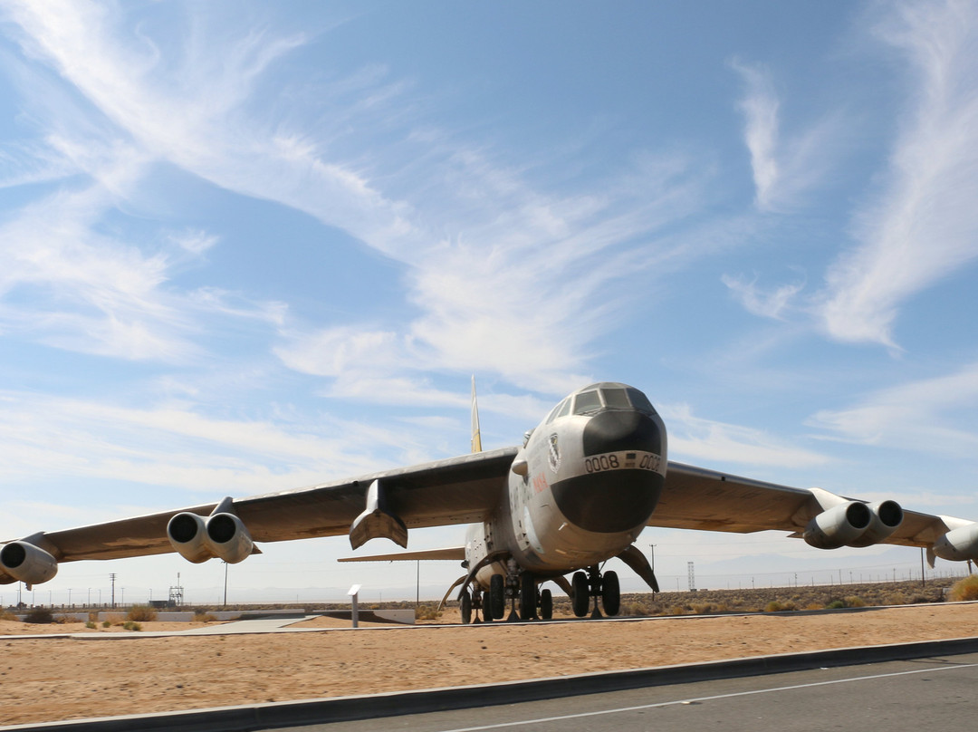 Boeing NB-52B Mothership 008-Edwards必去景点