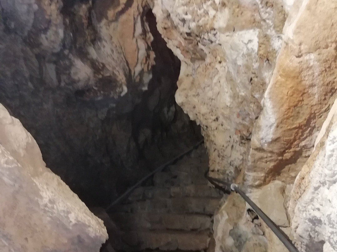Grotta Remeron景点图片