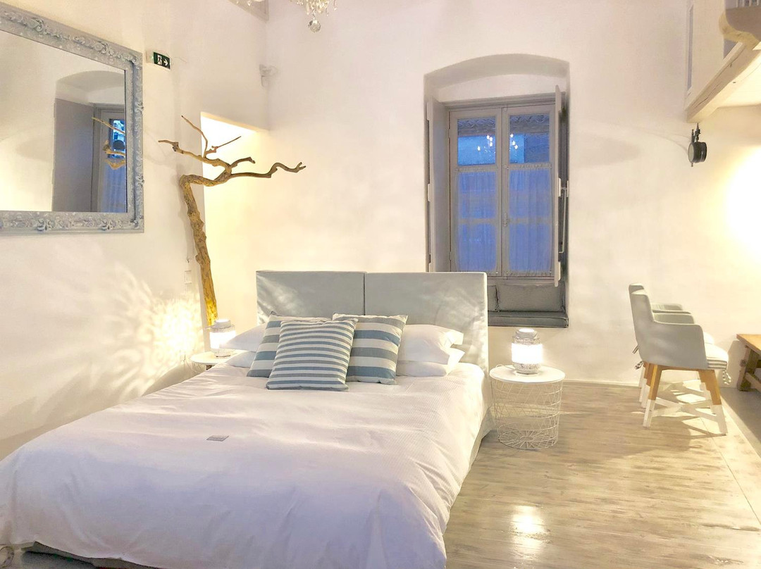 Casa Melenia Hydra