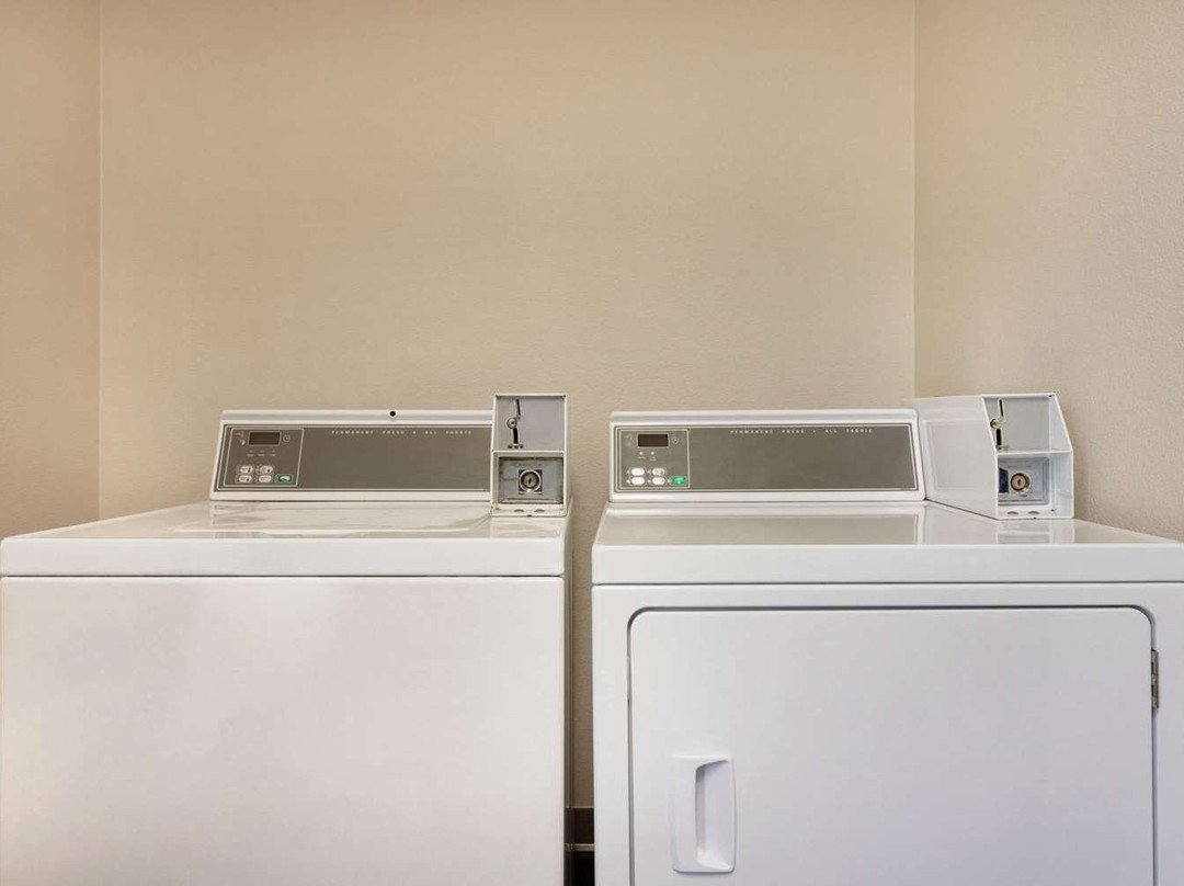 Super 8 by Wyndham Ruston主图