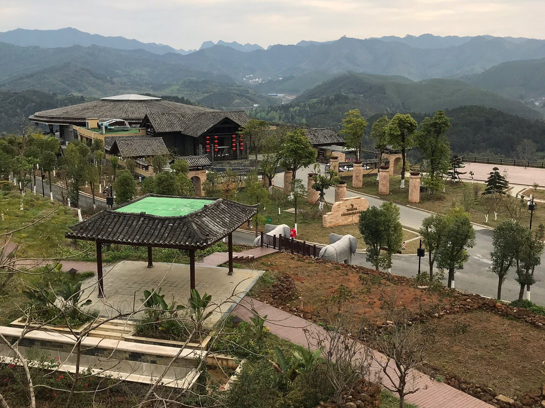 赐福湖君澜度假酒店主图