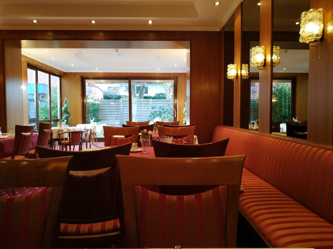 普兰奈格阿瑟曼酒店主图