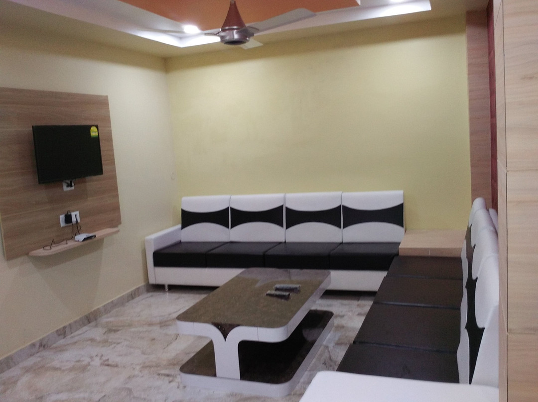 Hotel White House主图