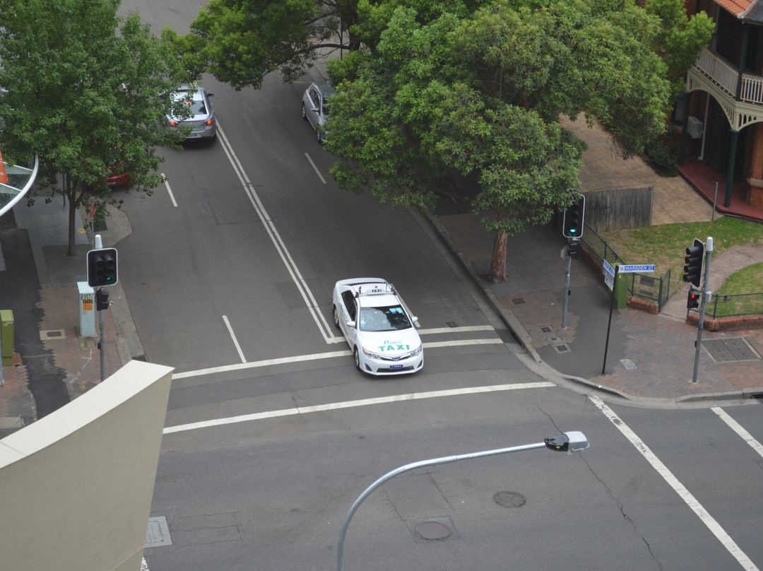 SKYE Hotel Suites Parramatta主图