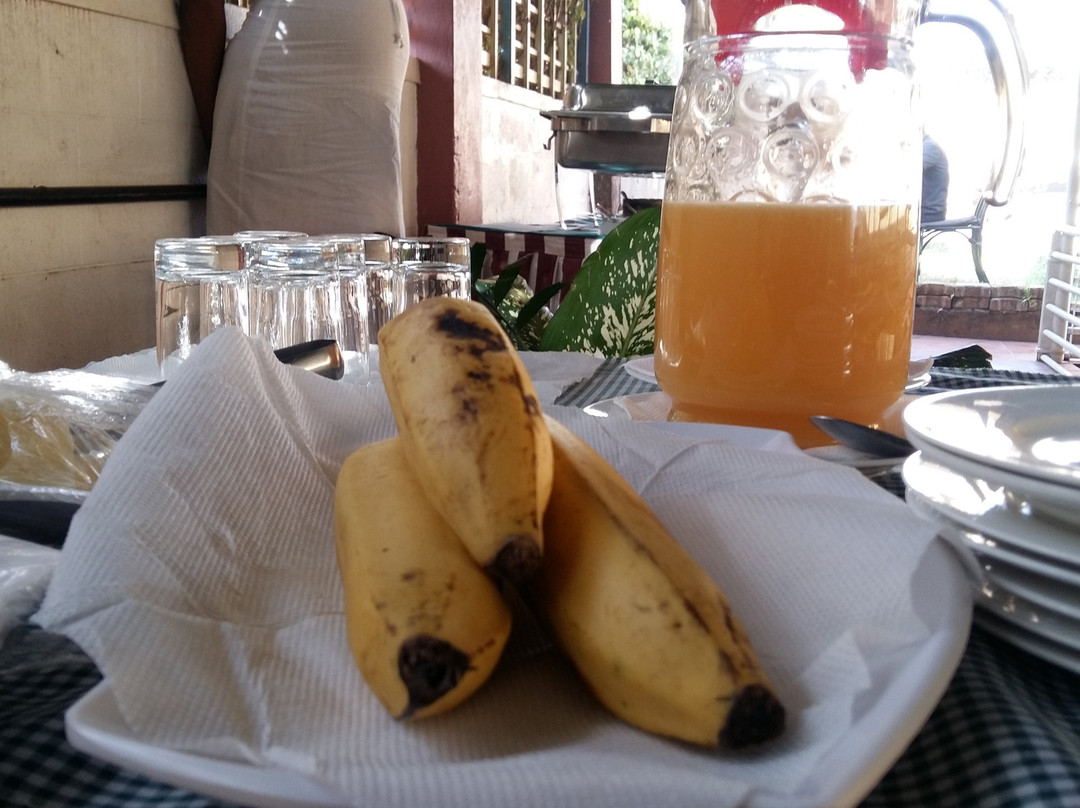 Two Seasons Hotel主图