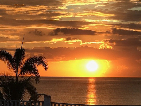 Fun Holiday Beach Resort主图