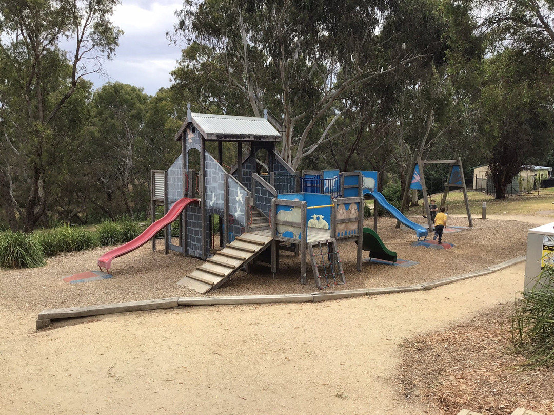 Riverbank Playground景点图片