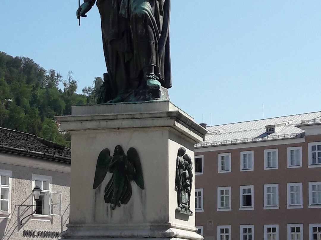 Mozartplatz-萨尔茨堡必去景点