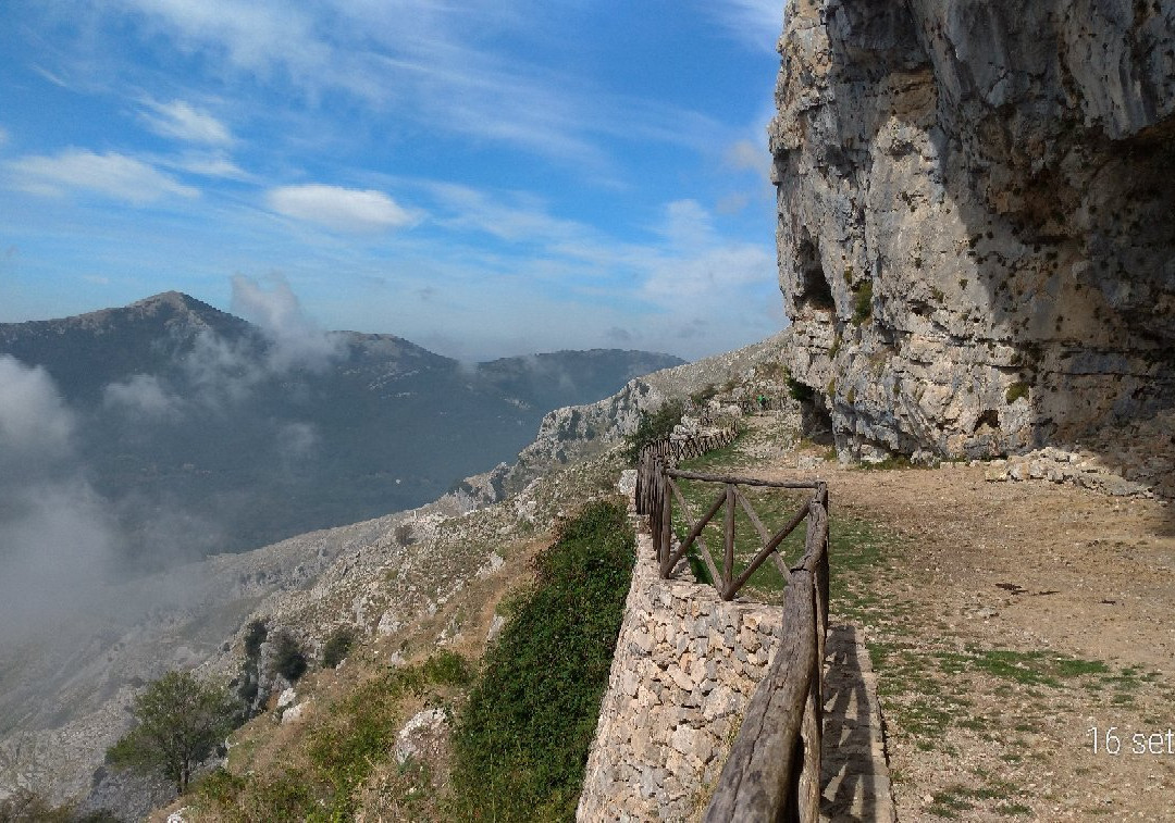 Formia旅游景点-Eremo di San Michele Arcangelo