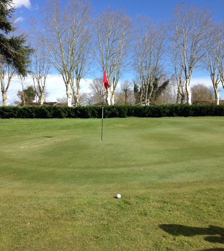 Golf d'Aigueleze-Rivieres必去景点