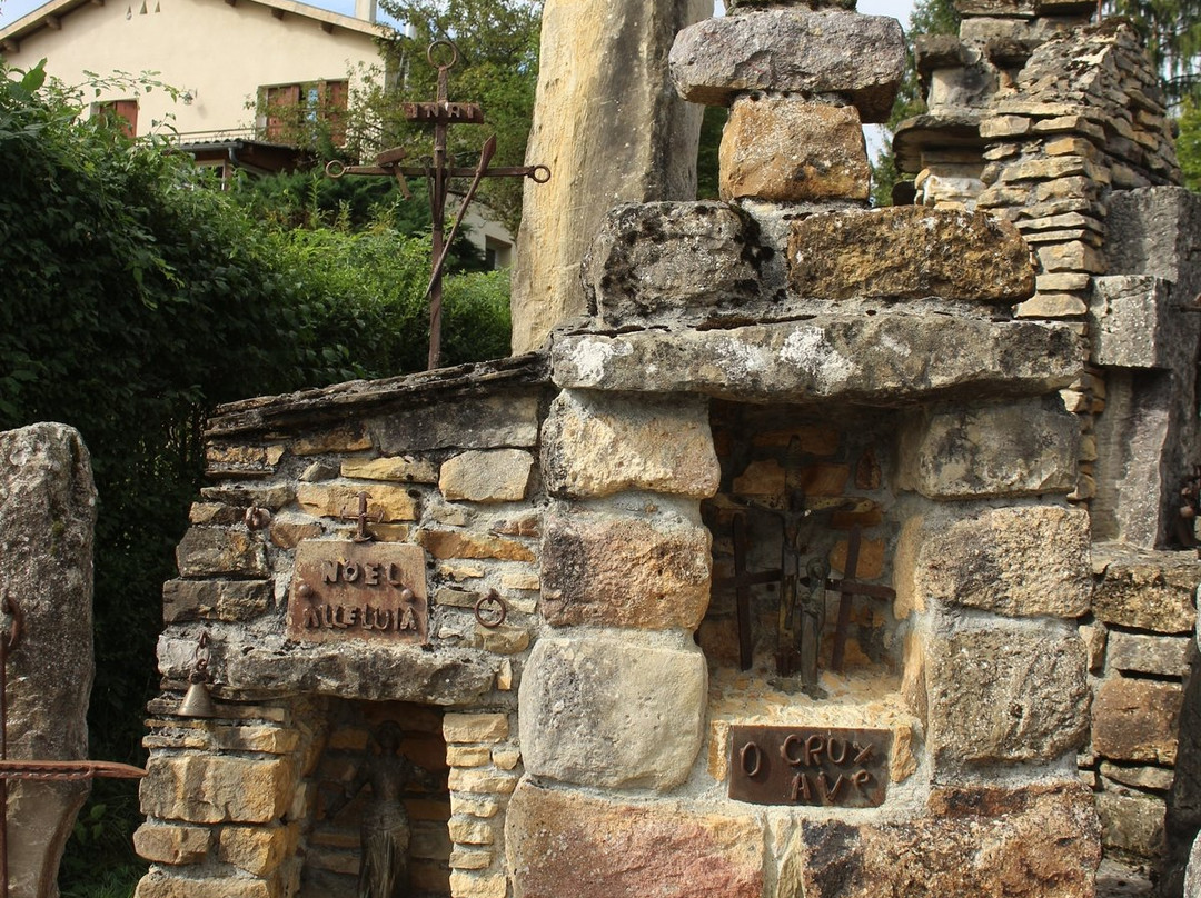 Chapelle Notre Dame de la Goutte-Montardit必去景点
