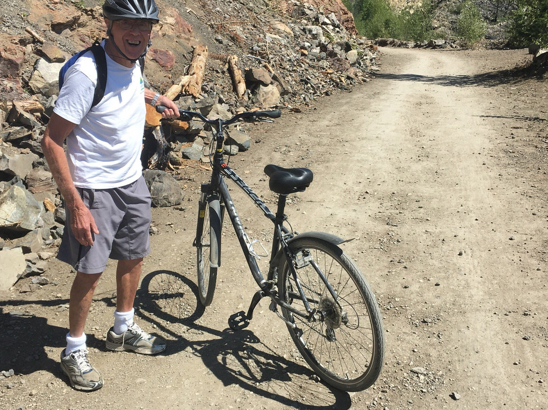 Myra Canyon Bicycle Rental and Tours景点图片