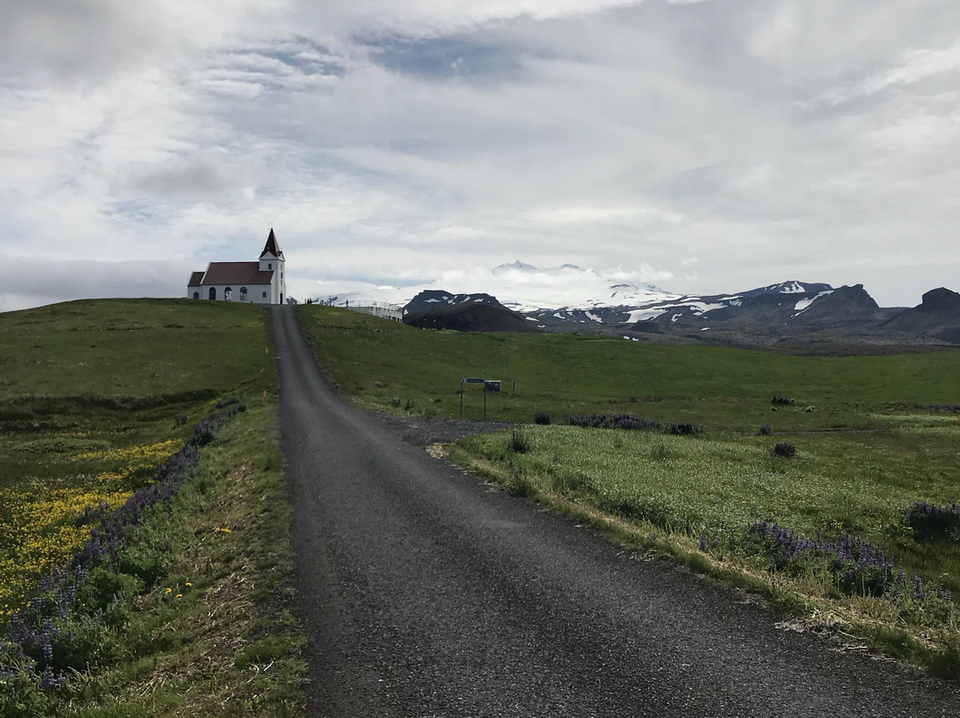 Ingjaldscholskirkja-Rif必去景点