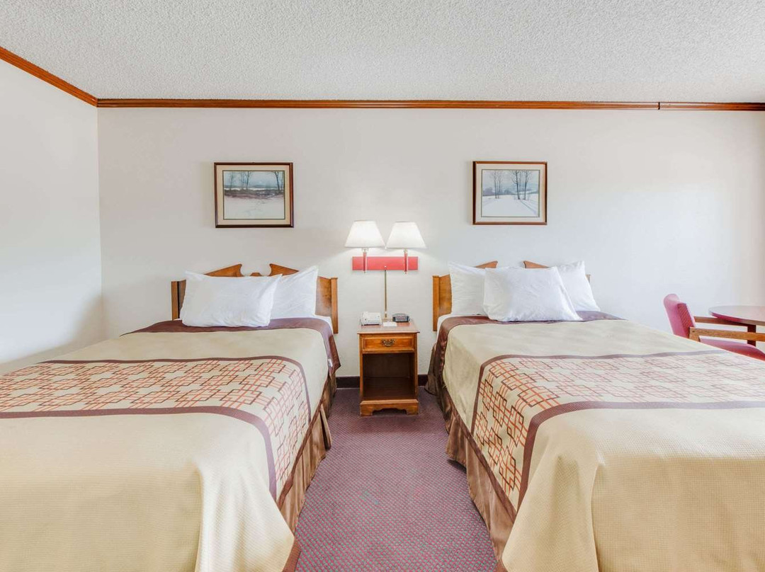 Days Inn by Wyndham Monett主图